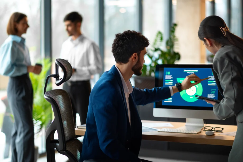 Connecting Microsoft 365, Slack, and Jira for HR